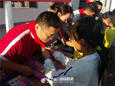 德州市派书记搭起连心桥 爱心企业捐资助学递温暖 天伦物资
